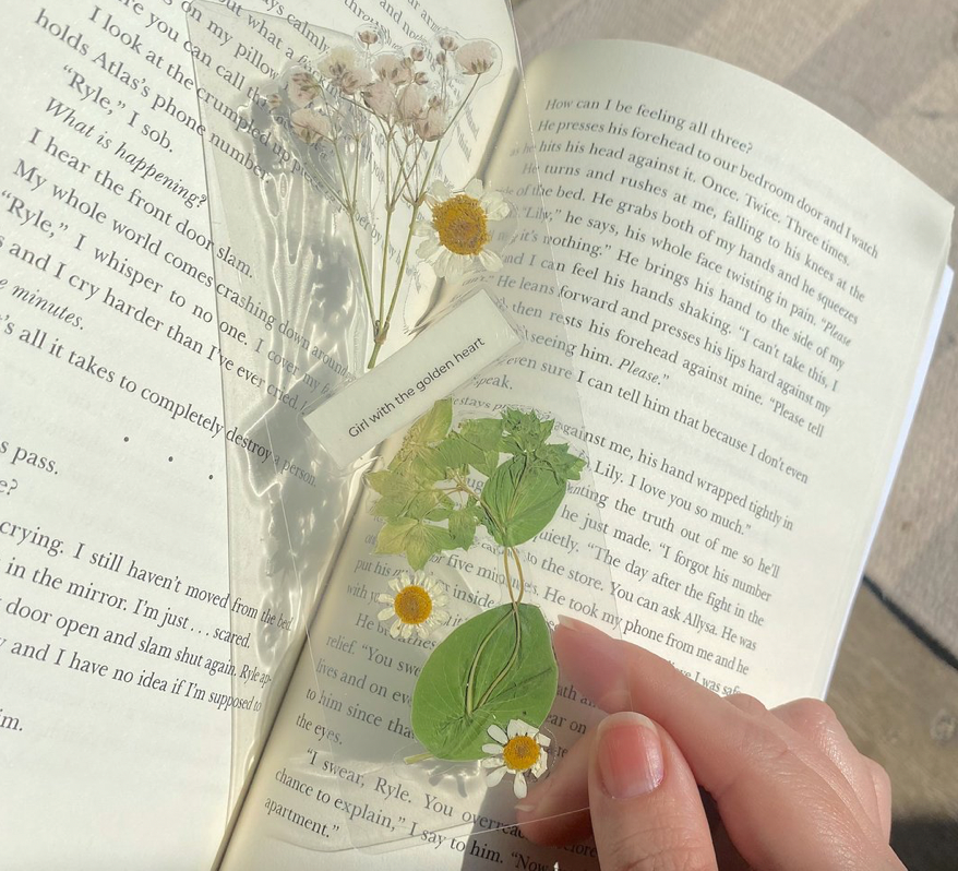 The Perfect Flower-Pressed Bookmark, Based on Love Languages